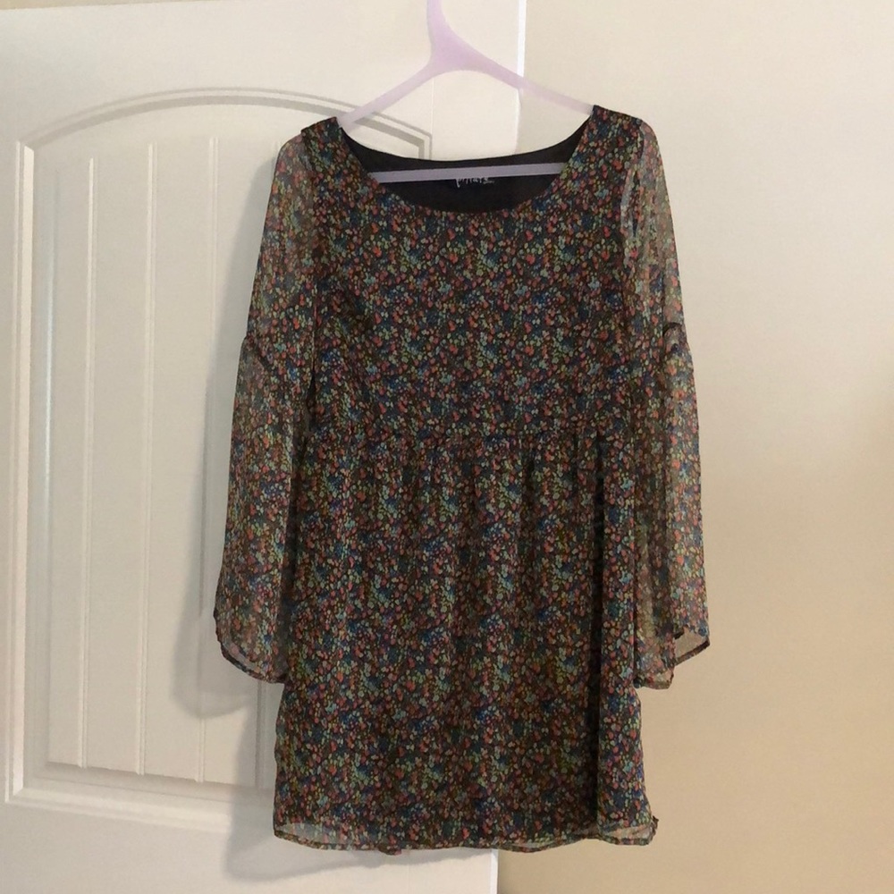 Cute black floral dress!